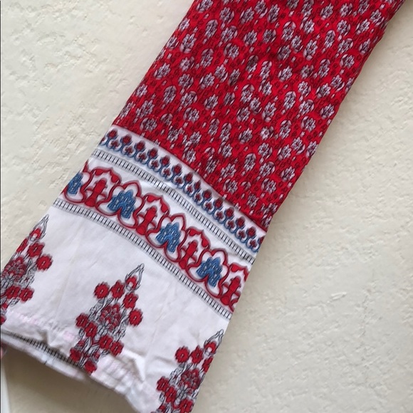 Red plunging neck romper - Picture 2 of 4